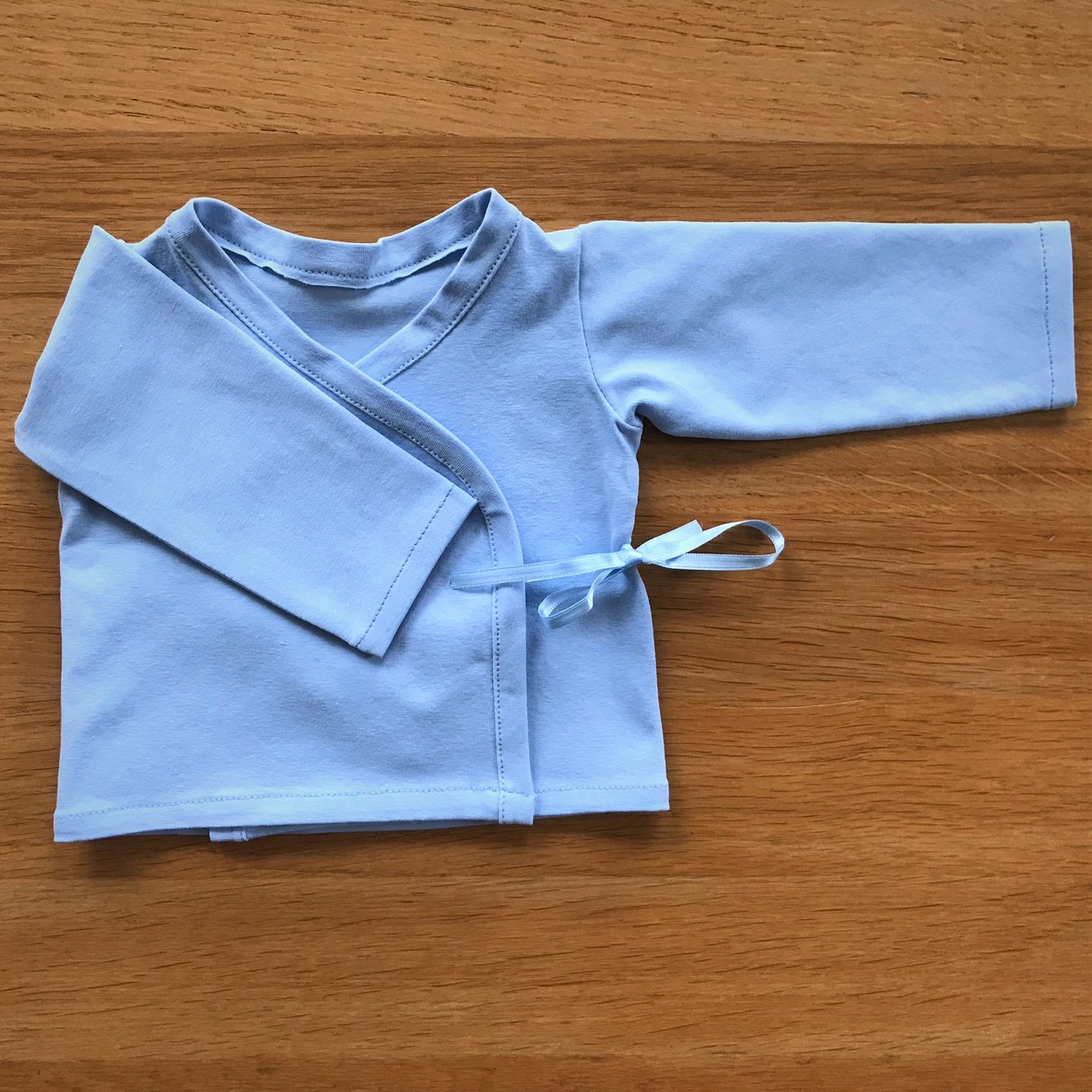 Prematuur overslagshirtje blauw