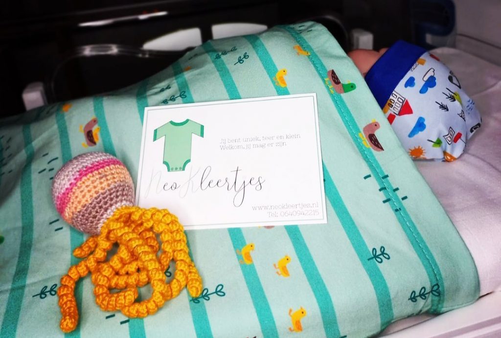 Buidelen met je prematuur baby in de couveuseperiode
