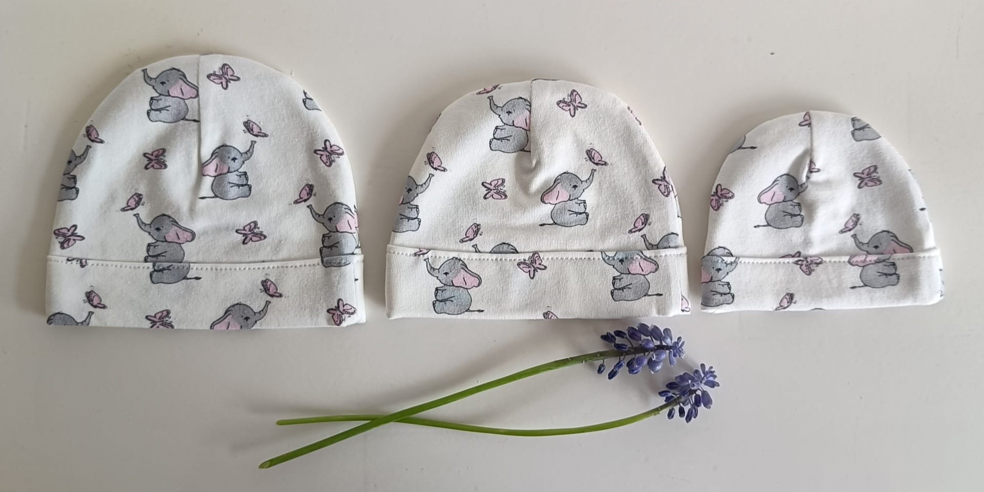 Zacht prematuur mutsje voor een te vroeg geboren baby