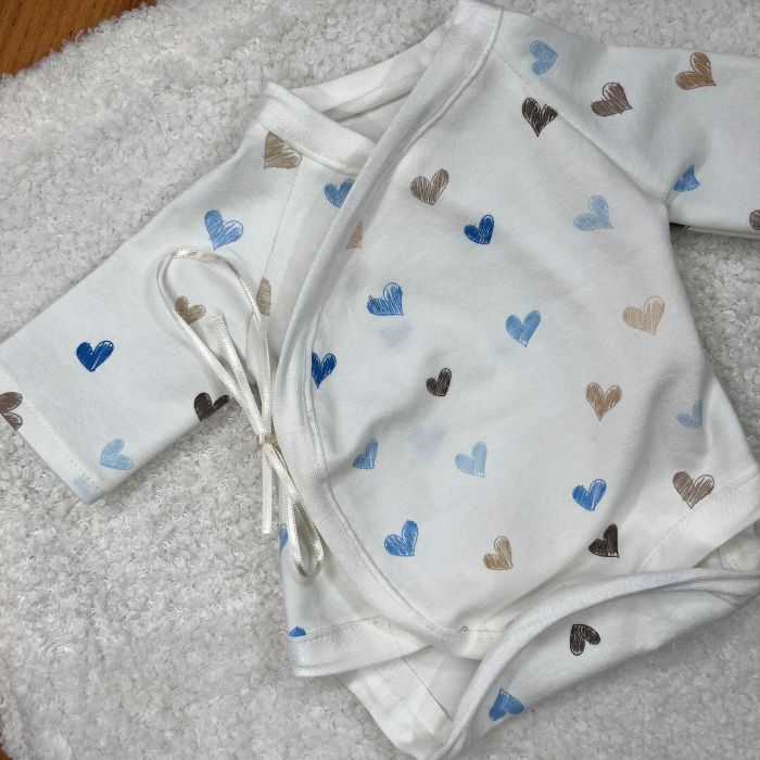 Zacht rompertje voor een prematuur baby